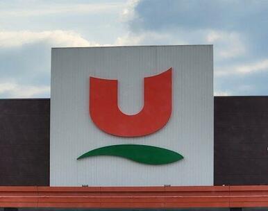 ユニバース サンタウン松園店