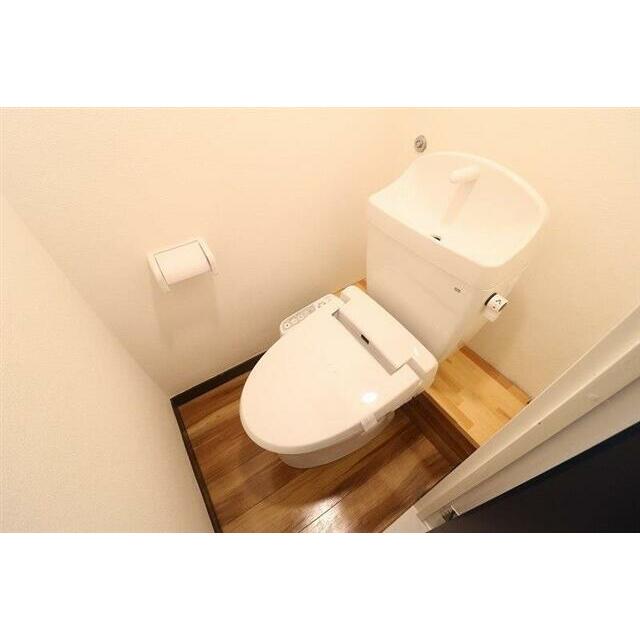 温水洗浄便座付き(参考写真)