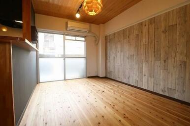 対面キッチンのリビング(参考写真)