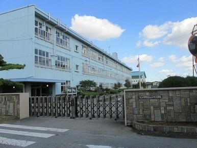 上三川小学校