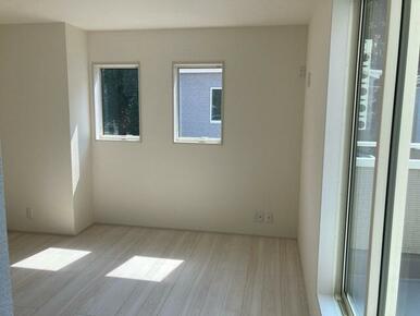 お持ちの家具の配置を考えると洋室のお部屋が暮らしやすいという方に（6号棟）