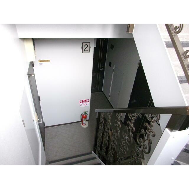 共用階段
