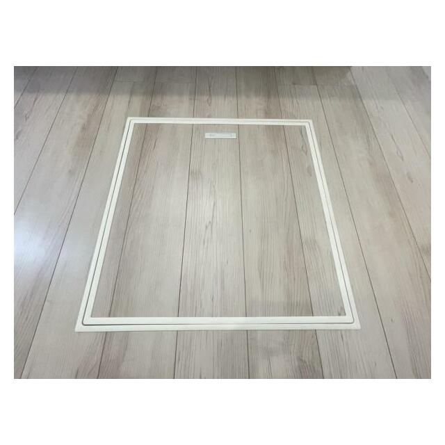 お漬物を漬けたり鍋などの季節物もしまっておける便利な床下収納！