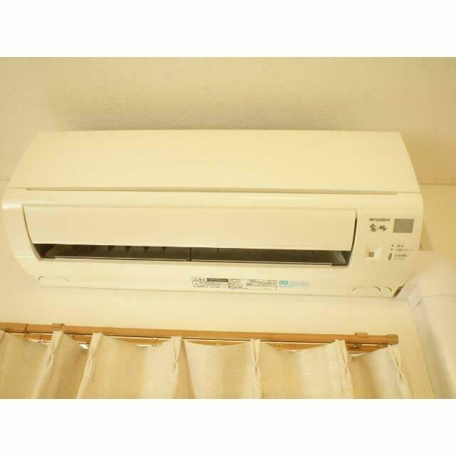 ご入居時から快適に過ごせるエアコン完備です