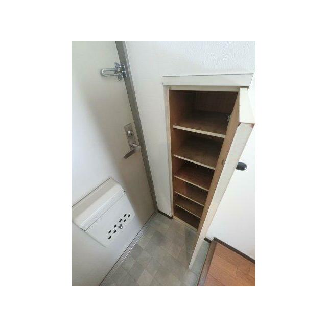 シューズインボックス