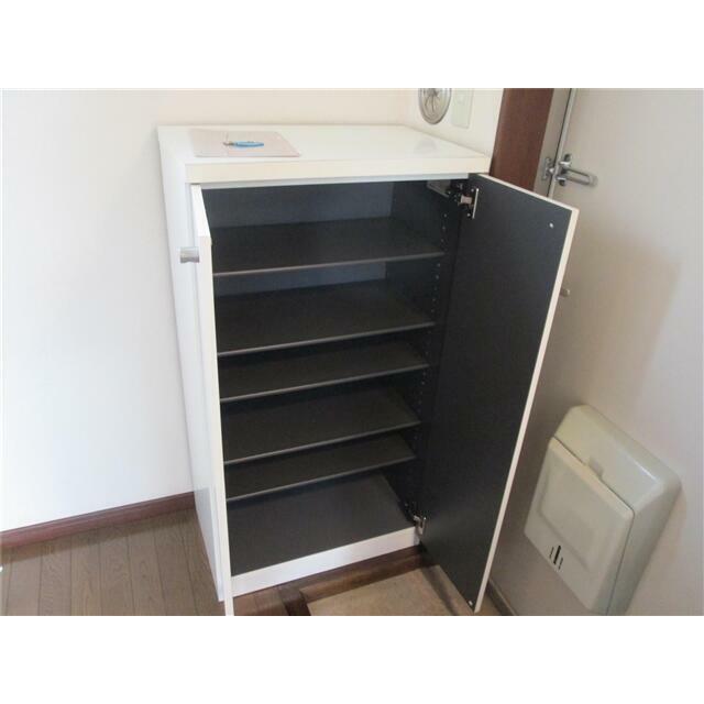シューズボックス