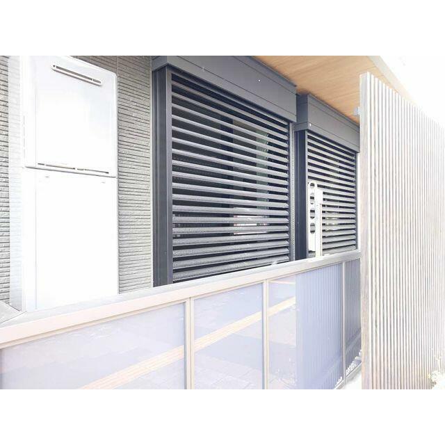 シャッター外側