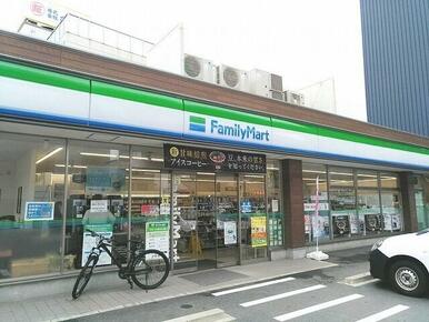 ファミリーマート