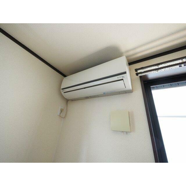 快適に過ごせるエアコン付き