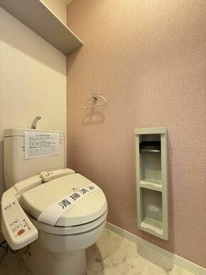 【トイレ】幅広い年齢層から支持されている今や必須アイテムの温水洗浄暖房便座♪冬場も便座が暖かくご使…