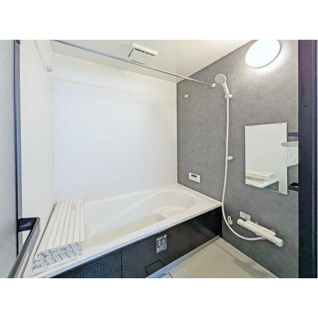 一日の疲れを癒やすバスルーム　※撮影：1/14