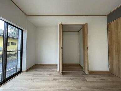 消耗品のストックなど、使い方様々な収納スペース！