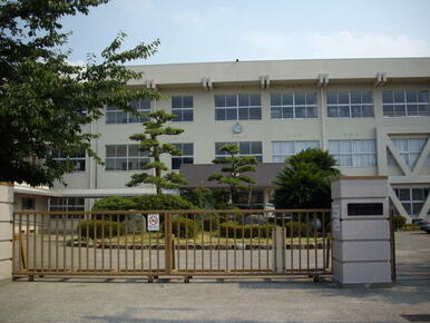 新居浜市立金子小学校