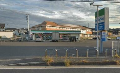 ファミリーマート鳥取南店