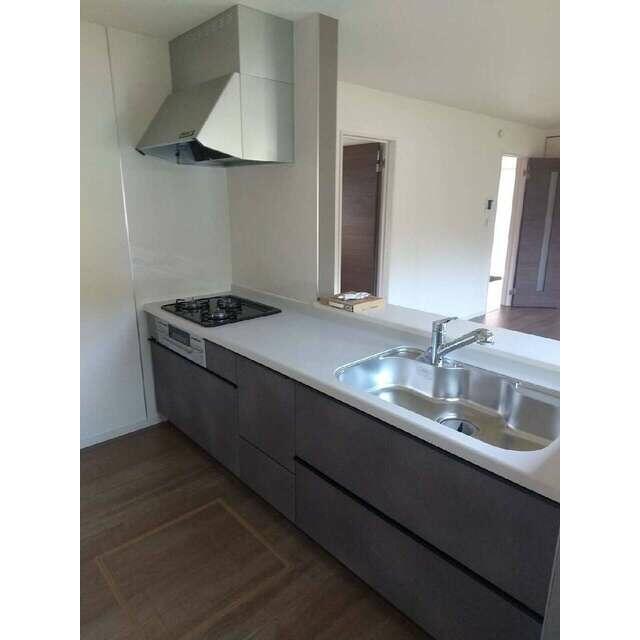 コンロ数が増えると手の込んだ料理に思わずチャレンジしてみたくなる！？（1号棟）