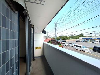 ※クリーニング前の室内参考写真です。