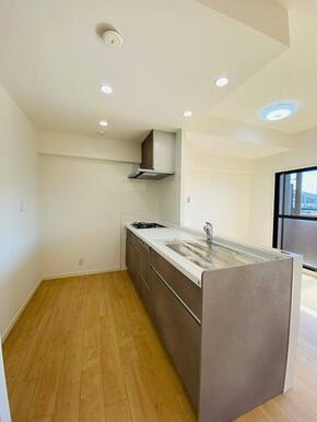 「キッチン」新品交換しております。