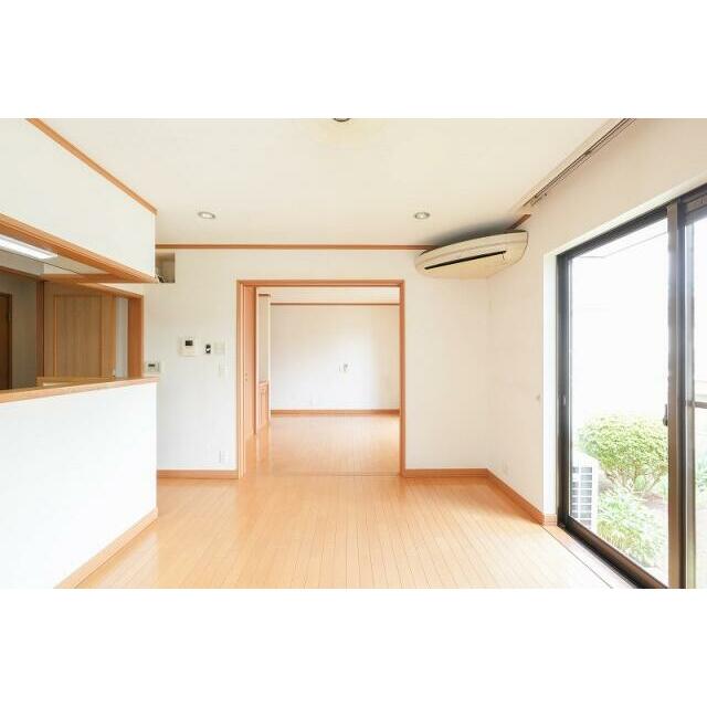1階 LD・洋室