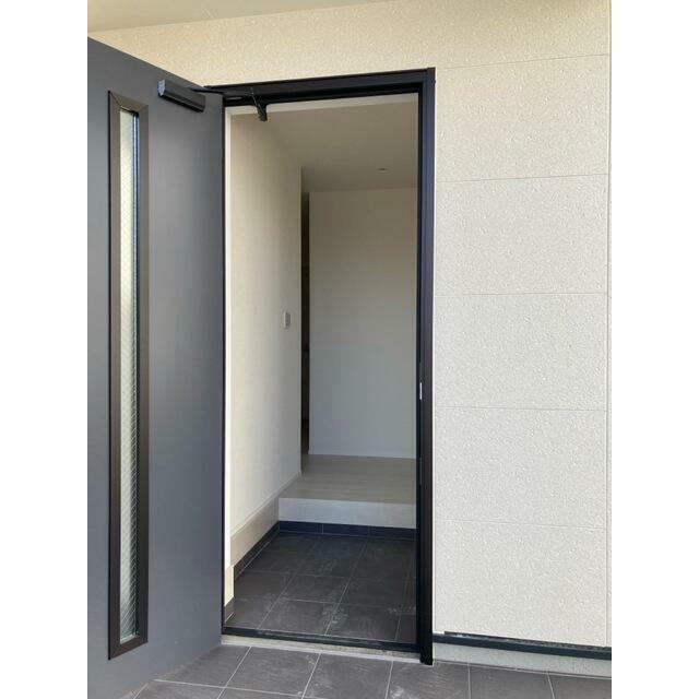 住まいの「第一印象」となる玄関（2号棟）