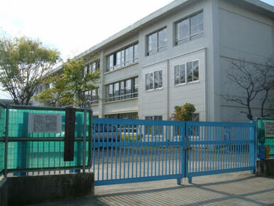 茅ヶ崎市立浜須賀小学校