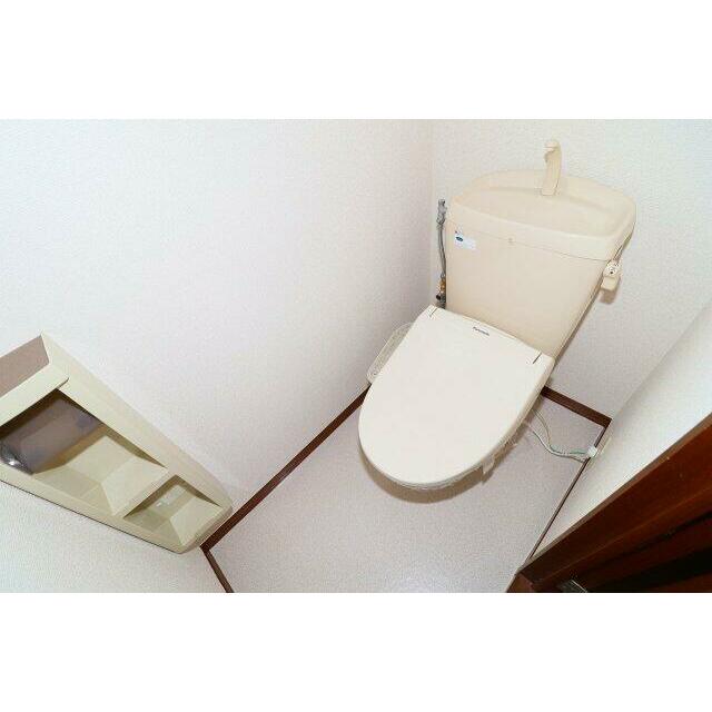 温水洗浄便座にします