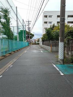 前面道路手前から