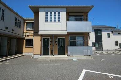 外観のコントラストはヨーロピアンテイスト。