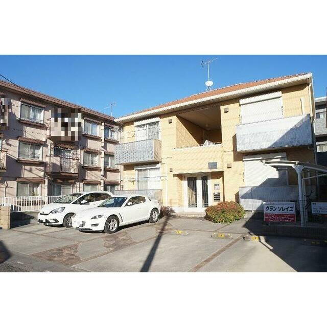 敷地内駐車場あり。