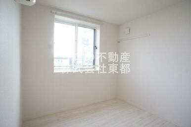 白基調で爽やかな室内空間です！インテリアも映えますね♪