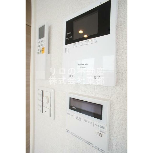 訪問者が一目で分かるＴＶモニタ付インターホンです！