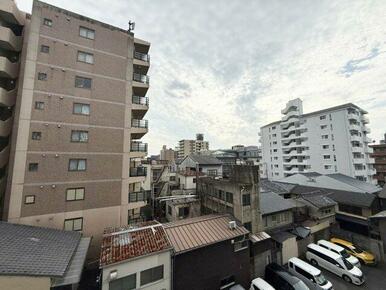 バルコニーからの南西側眺望です。（2025年12月現在）