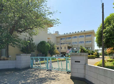 東中学校