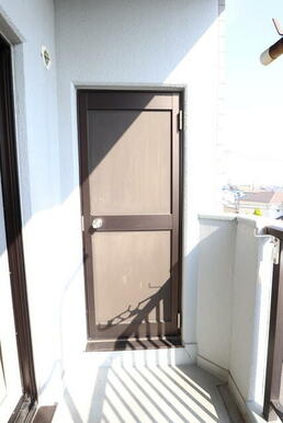 ベランダには物置ついています　参考