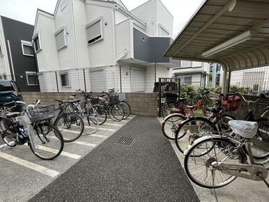 自転車置き場あります