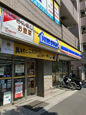 ミニストップ平和島店