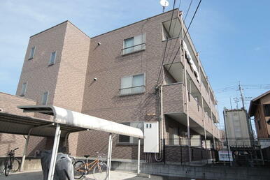 外観タイル張りのマンションです！