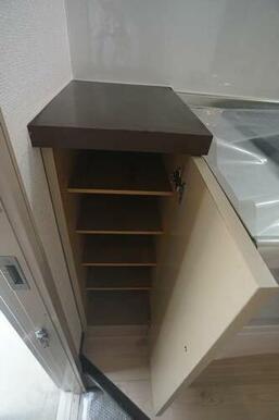 シューズボックスで収納力アップ♪