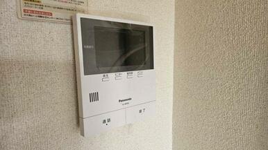 TVモニターホンが設置されているので来客者のお顔が確認できます