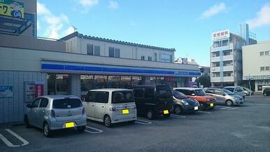 ローソンおもろまち駅前店