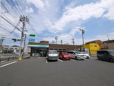 ファミリーマート宮町四丁目店