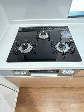 「キッチン」ガスコンロも新品交換済みです。