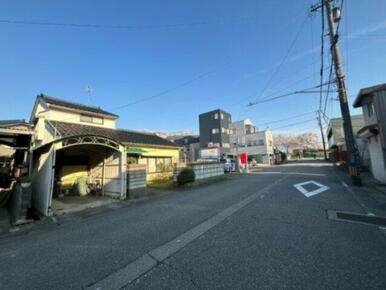 桜並木がすぐそばにあり、春の時期は散歩が楽しめます◎