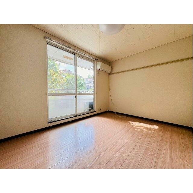 南西向きのため日当たり良好です。