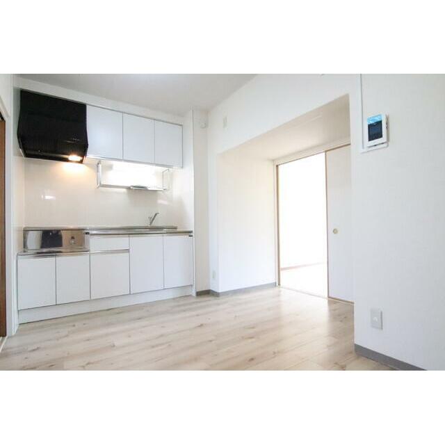 白を基調としたお部屋です♪