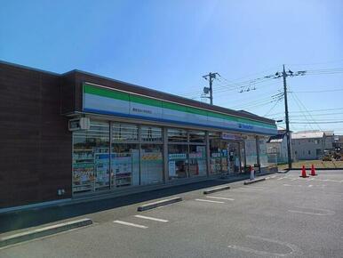 ファミリーマート 飯能加治小学