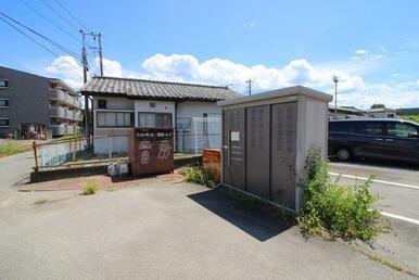 敷地内ゴミ置き場