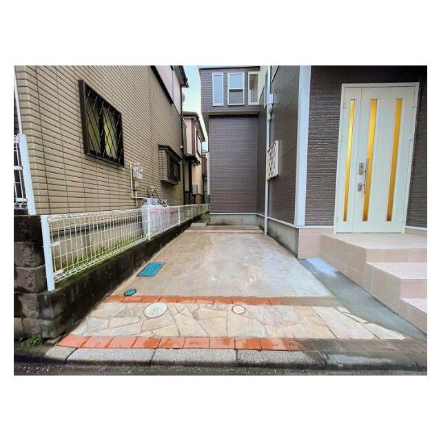 「駐車スペース」1台駐車できます。