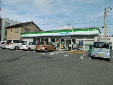 ファミリーマート秋田町店