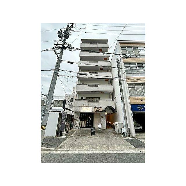 落ち着いた雰囲気の外観です