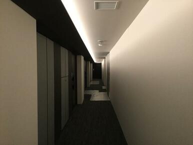 ホテルライクな内廊下
